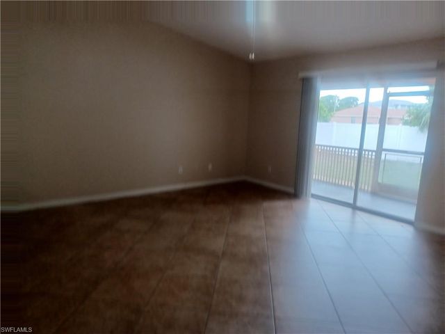 100 SW Trafalgar PKWY 104, Cape Coral, FL 33991