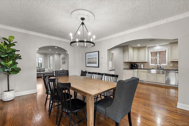 719 Fisher Road, Grosse Pointe, MI 48230