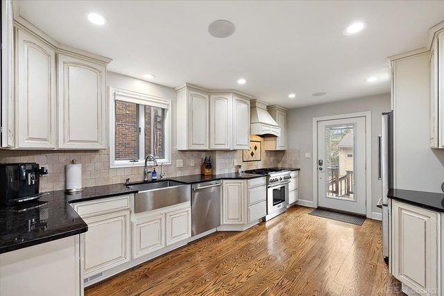 719 Fisher Road, Grosse Pointe, MI 48230