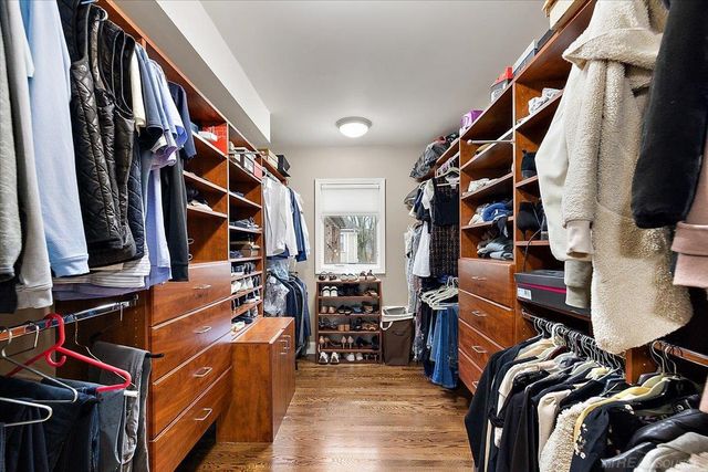 719 Fisher Road, Grosse Pointe, MI 48230