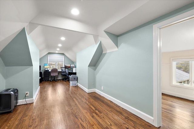 719 Fisher Road, Grosse Pointe, MI 48230