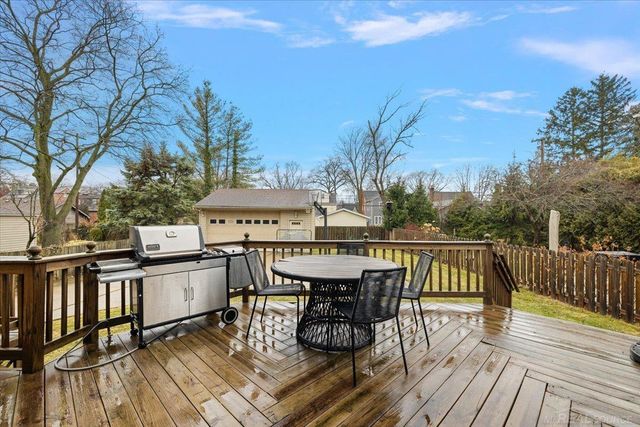 719 Fisher Road, Grosse Pointe, MI 48230