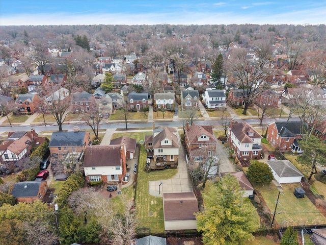 719 Fisher Road, Grosse Pointe, MI 48230