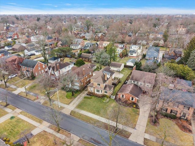 719 Fisher Road, Grosse Pointe, MI 48230