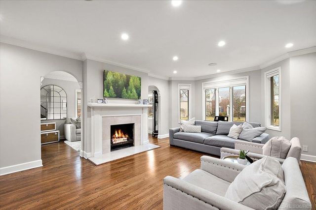 719 Fisher Road, Grosse Pointe, MI 48230