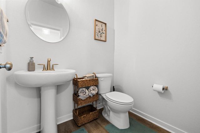 N67W25382 Breckenridge COURT, Sussex, WI 53089