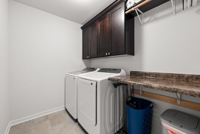 N67W25382 Breckenridge COURT, Sussex, WI 53089