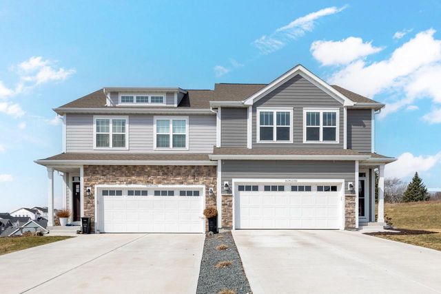 N67W25382 Breckenridge COURT, Sussex, WI 53089