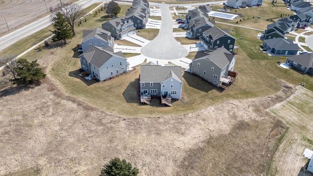 N67W25382 Breckenridge COURT, Sussex, WI 53089