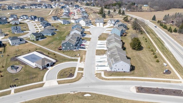 N67W25382 Breckenridge COURT, Sussex, WI 53089