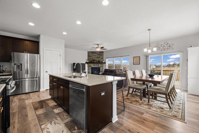 N67W25382 Breckenridge COURT, Sussex, WI 53089