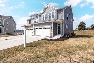 N67W25382 Breckenridge COURT, Sussex, WI 53089