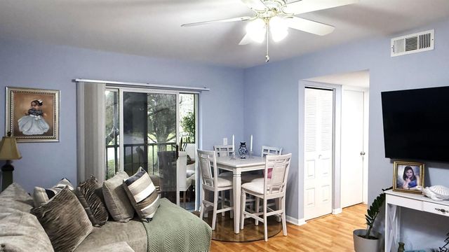 1532 SE Royal Green Cir O-201, Port St. Lucie, FL 34952