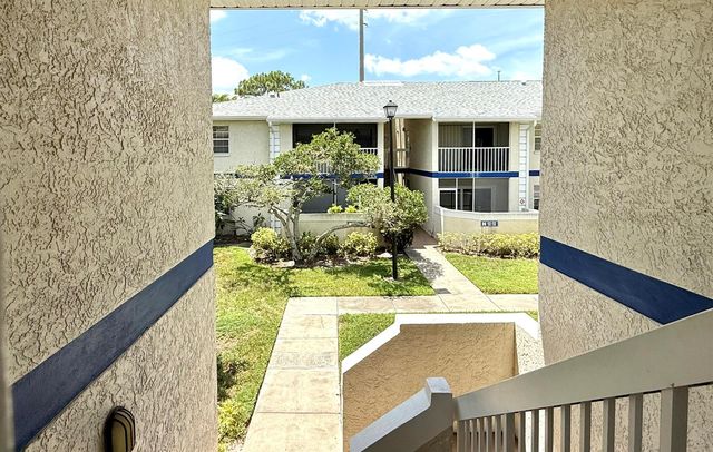 1532 SE Royal Green Cir O-201, Port St. Lucie, FL 34952