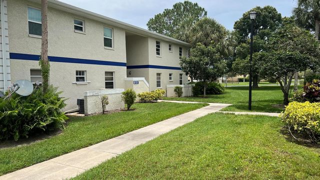 1532 SE Royal Green Cir O-201, Port St. Lucie, FL 34952