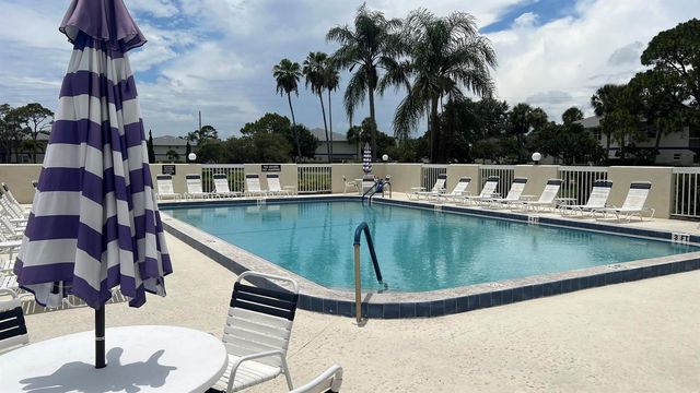1532 SE Royal Green Cir O-201, Port St. Lucie, FL 34952