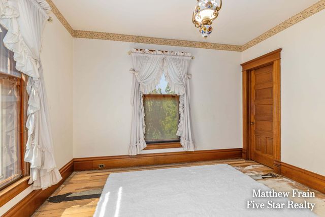 357 Leonard Street NW, Grand Rapids, MI 49534