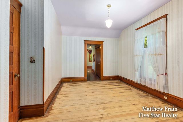 357 Leonard Street NW, Grand Rapids, MI 49534
