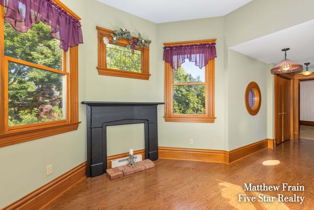 357 Leonard Street NW, Grand Rapids, MI 49534