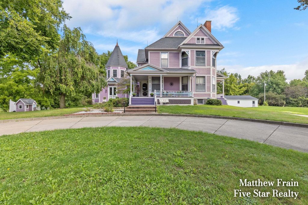 357 Leonard Street NW, Grand Rapids, MI 49534