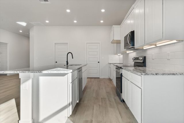 709 E 30th Street, Wolfforth, TX 79382