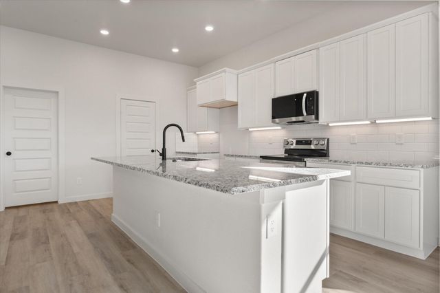 709 E 30th Street, Wolfforth, TX 79382