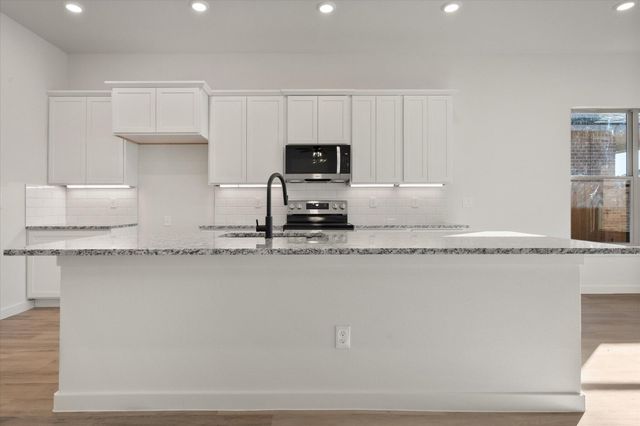 709 E 30th Street, Wolfforth, TX 79382