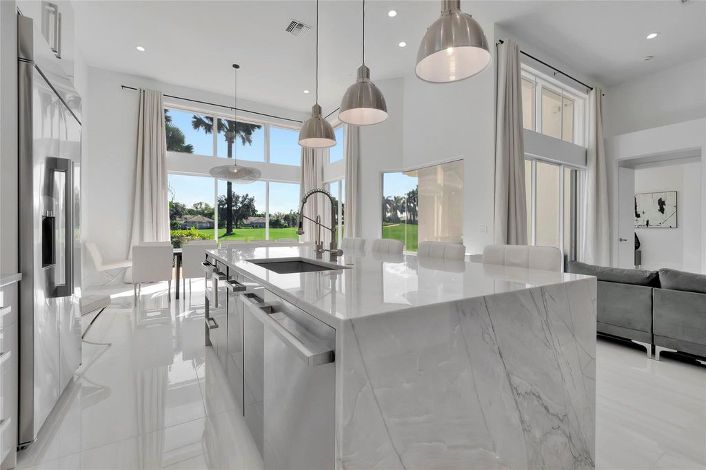 4088 Briarcliff Circle, Boca Raton, FL 33496