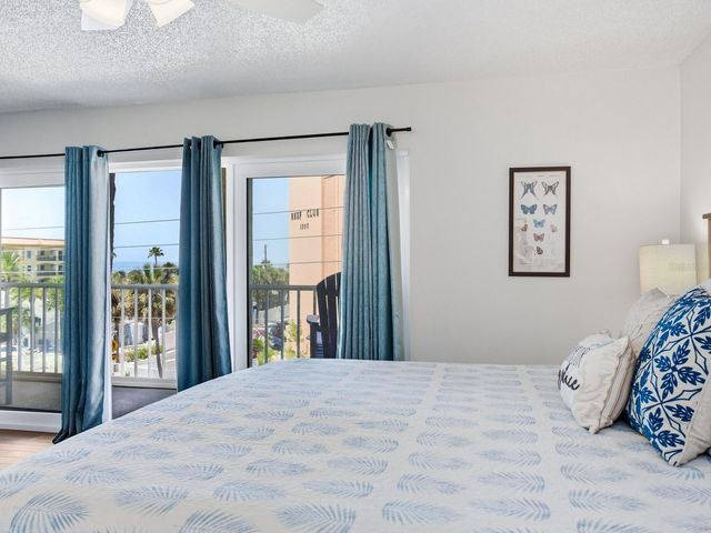 1005 GULF BOULEVARD 10, Indian Rocks Beach, FL 33785