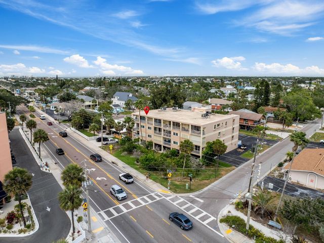 1005 GULF BOULEVARD 10, Indian Rocks Beach, FL 33785