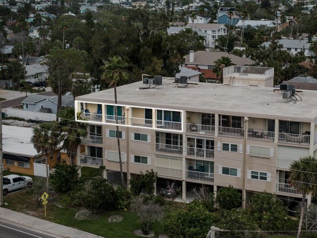 1005 GULF BOULEVARD 10, Indian Rocks Beach, FL 33785