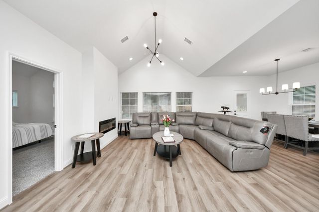 12015 Rockview Dr, Conroe, TX 77306