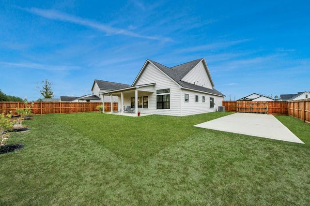 12015 Rockview Dr, Conroe, TX 77306