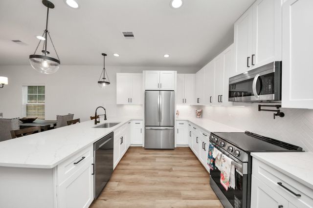 12015 Rockview Dr, Conroe, TX 77306