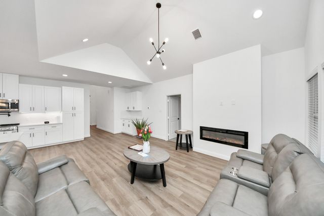 12015 Rockview Dr, Conroe, TX 77306