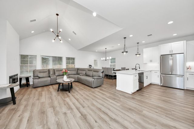 12015 Rockview Dr, Conroe, TX 77306