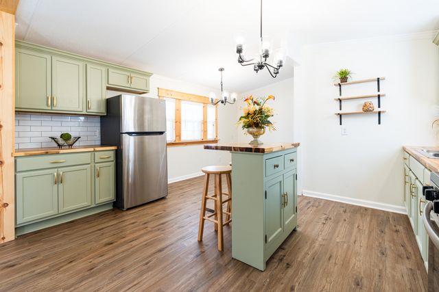 413 Fantail Avenue, Cross, SC 29436