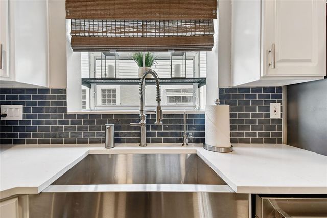 6227 GENTLE BEN CIRCLE, Wesley Chapel, FL 33544