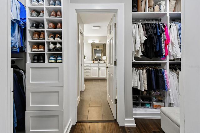 6227 GENTLE BEN CIRCLE, Wesley Chapel, FL 33544