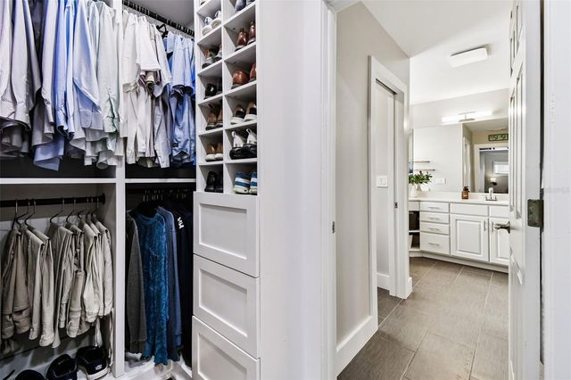 6227 GENTLE BEN CIRCLE, Wesley Chapel, FL 33544