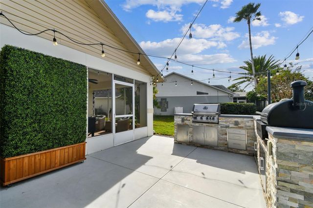 6227 GENTLE BEN CIRCLE, Wesley Chapel, FL 33544