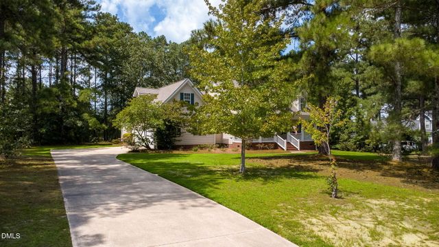 1007 Swift Creek Drive, Clayton, NC 27520