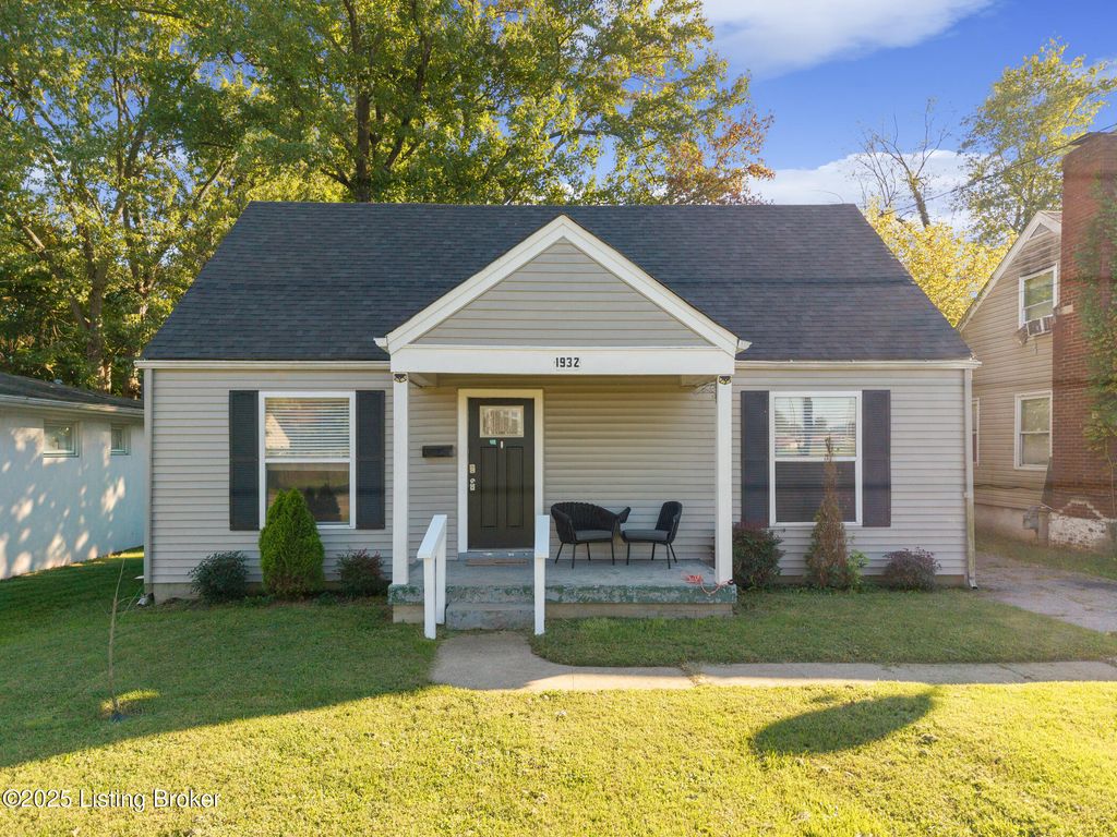 1932 Garrs Ln, Louisville, KY 40216