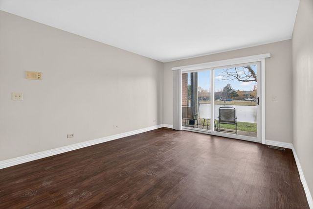 1312 MC DOWELL Road 103, Naperville, IL 60563