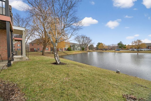 1312 MC DOWELL Road 103, Naperville, IL 60563