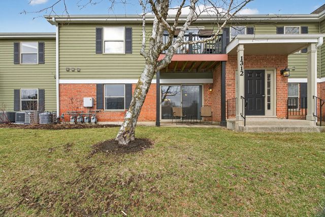 1312 MC DOWELL Road 103, Naperville, IL 60563