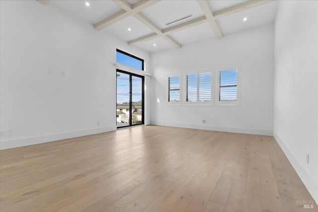 3623 Crescent Cir, Santa Rosa, CA 95403