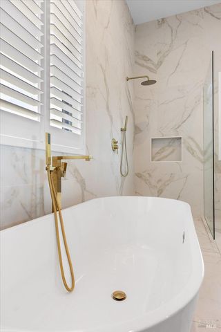 3623 Crescent Cir, Santa Rosa, CA 95403