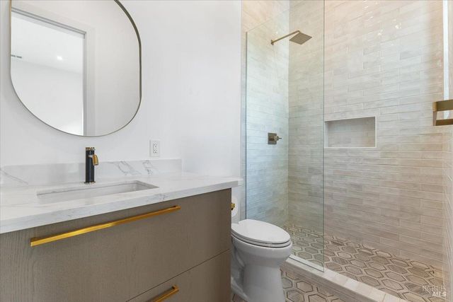 3623 Crescent Cir, Santa Rosa, CA 95403