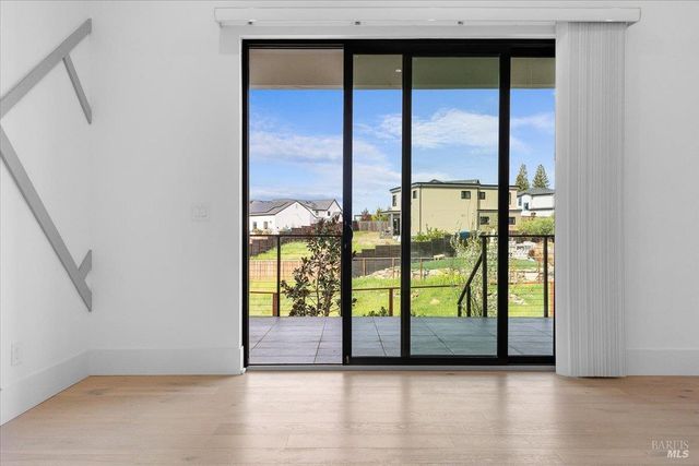 3623 Crescent Cir, Santa Rosa, CA 95403